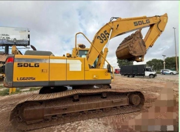 Escavadeira SDLG LG6225E ano 2021 - LG6225E - Máquinas de Linha Amarela