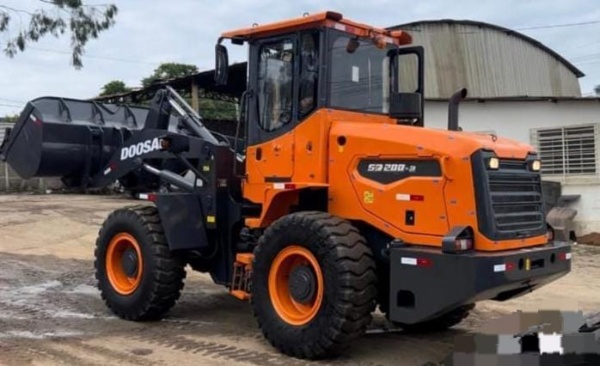 Pá Carregadeira Doosan SD200 ano 2023
