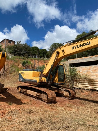 Escavadeira Hyundai 220LC-9S ano 2014