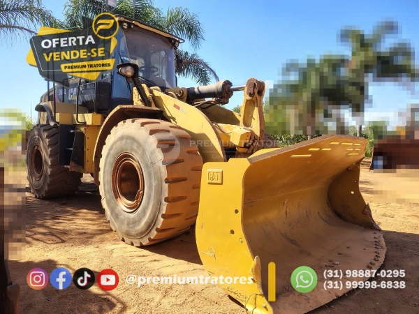 Pá Carregadeira Caterpillar 966L ano 2018