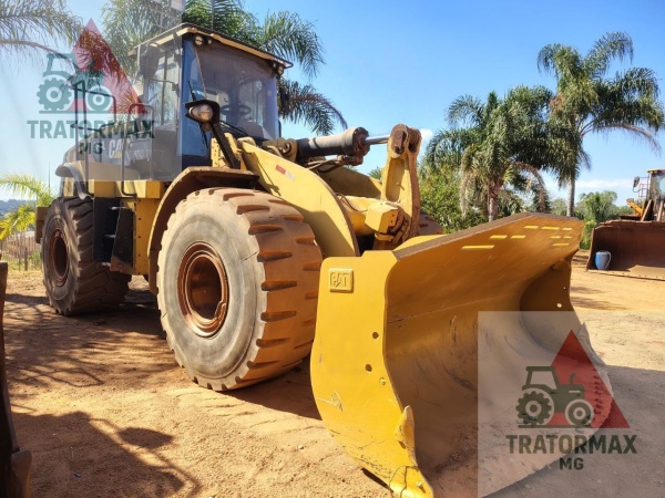 Pá Carregadeira Caterpillar 966L ano 2018