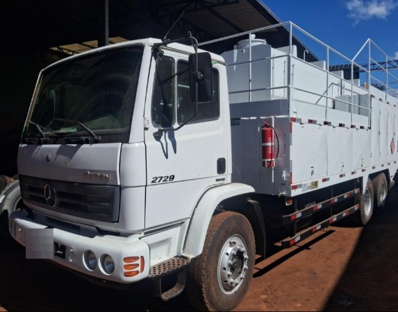 Caminhão Mercedes Benz Atron 2729 ano 2014 - Atron 2729 - Caminhões e Carretas