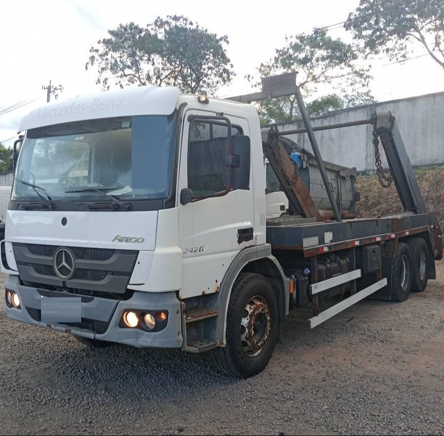 Caminhão Mercedes Benz Atego 2426 ano 2019