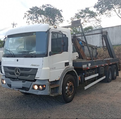 Caminhão Mercedes Benz Atego 2426 ano 2019