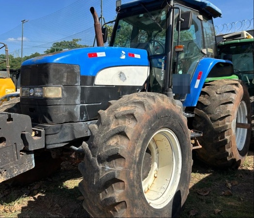 Trator New Holland TM 7040 ano 2010