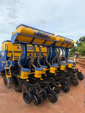 Plantadeira Tatu Marchesan PST 4 Flex ano 2020