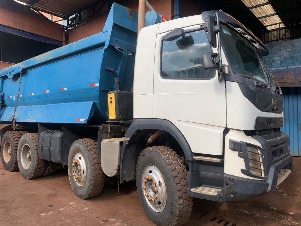 Caminhão Volvo FMX 500 ano 2021