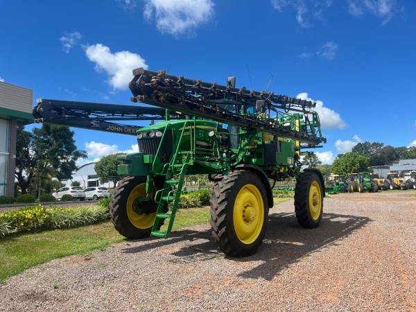 Pulverizador Autopropelido John Deere M4030 ano 2021