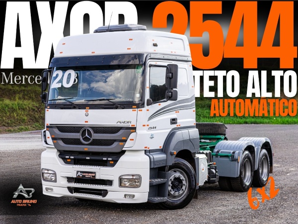 Caminhão Mercedes Benz Axor 2544 ano 2020