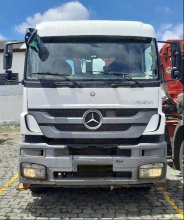 Caminhão Mercedes Benz AXOR 3344 S 6X4 2P DIESEL ano 2019