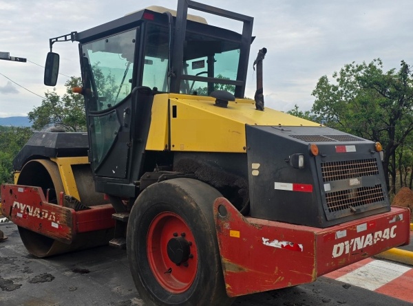 Rolo Compactador Dynapac CA150 ano 2011