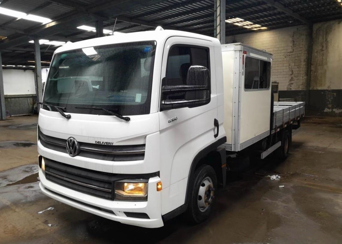 Caminhão Volkswagen 6.160 ano 2023