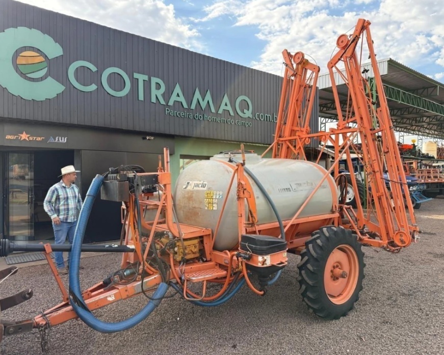 Pulverizador Jacto Columbia Cross ano 2003