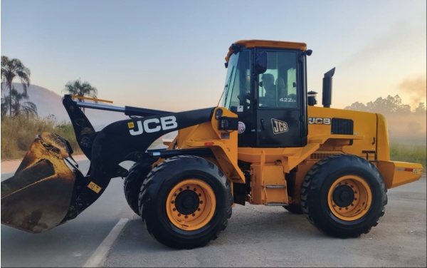 Ficha técnica do Pá Carregadeira JCB 422ZX - Popagro