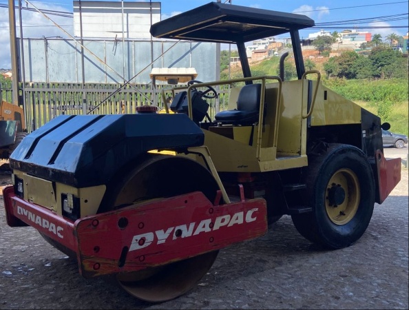 Rolo Compactador Dynapac CA150 ano 2008