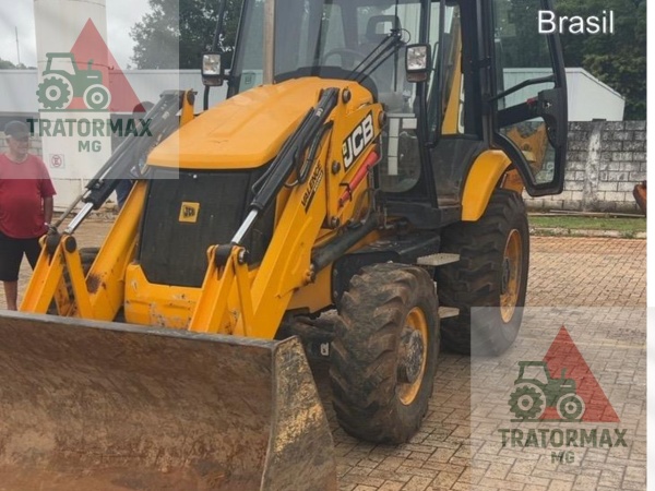 Retroescavadeira JCB 3CX ano 2024