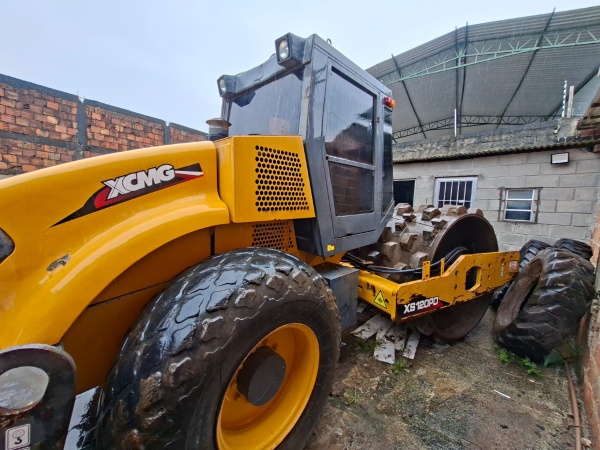 Rolo Compactador XCMG XS120PD ano 2013