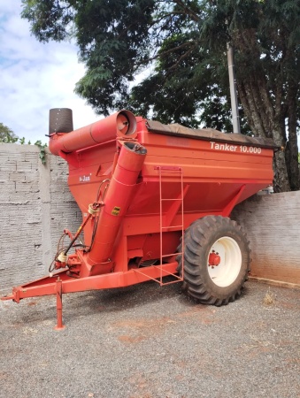 Carreta Graneleira Jan TANKER 10.000 ano 2005