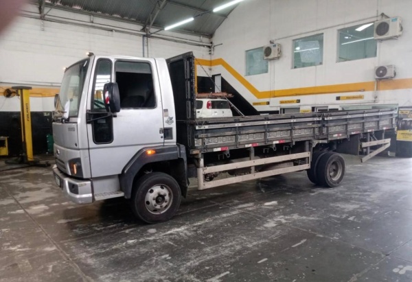 Caminhão Ford CARGO 1119 ano 2016