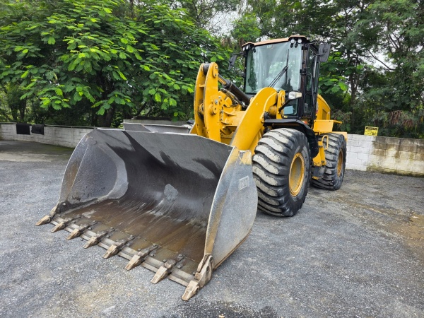 Pá Carregadeira Caterpillar 938K ano 2022
