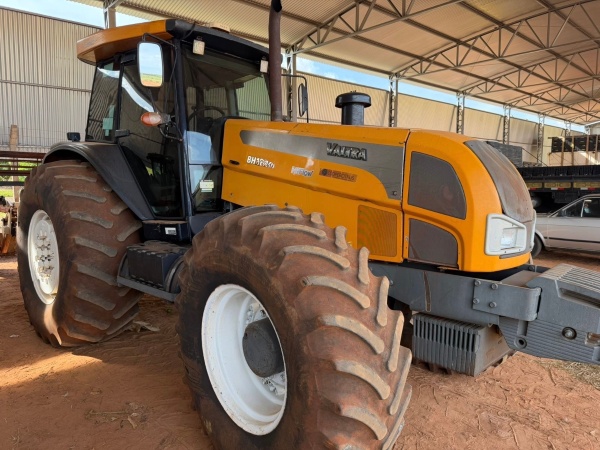 Trator Valtra BH 180 ano 2012
