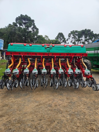 Plantadeira Planti Center  Premier G4 PC 9/8 ano 2018 - Premier G4 PC 9/8 - Implementos para Plantio