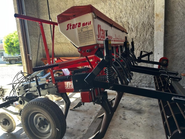 Subsolador Stara ASA LASER ano 2001 - ASA LASER - Implementos para Preparo de solo