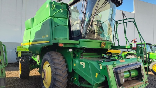 Colheitadeira John Deere 9570 STS ano 2011