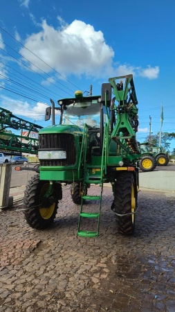 Pulverizador Autopropelido John Deere 4630 ano 2011