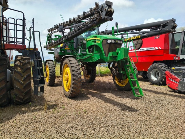 Pulverizador Autopropelido John Deere M4030 ano 2019