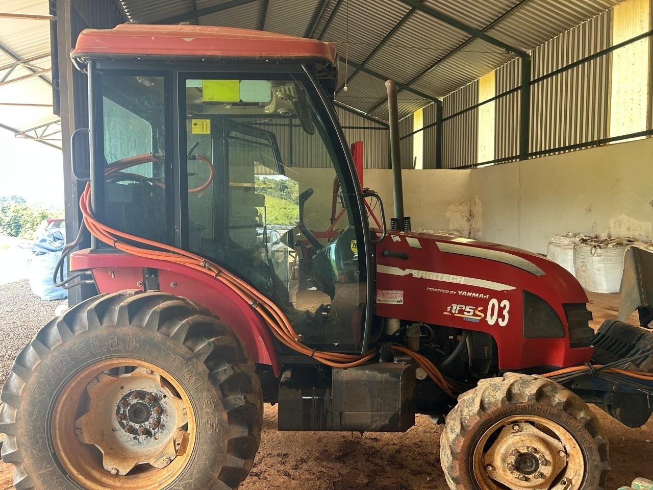 Trator Yanmar 1185SR ano 2017