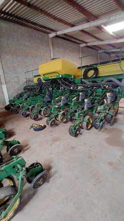 Plantadeira John Deere CCS ano 2014
