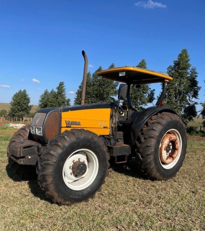 Trator Valtra BL 88 ano 2004 - BL 88 - Máquinas Agrícolas