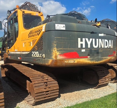Escavadeira Hyundai R220LC-9 ano 2020