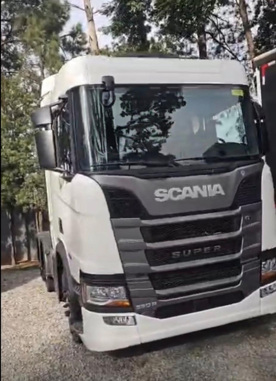 Caminhão Scania R 560 Super ano 2025