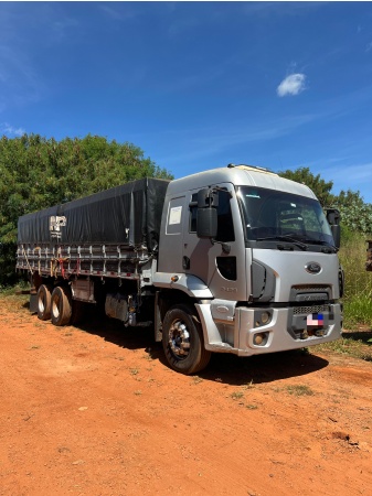 Caminhão Ford CARGO 2429 ano 2012