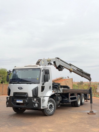 Caminhão Ford CARGO 2429 ano 2014 - CARGO 2429 - Caminhões e Carretas