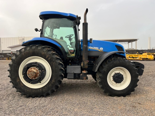 Trator New Holland t7