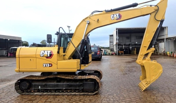 Escavadeira Caterpillar 313 GC ano 2023