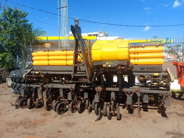 Plantadeira Valtra BP 1106M ano 2015