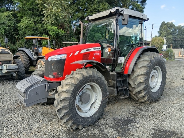 Trator Massey Ferguson MF 6712 ano 2024