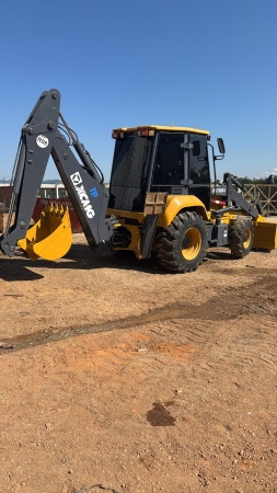 Retroescavadeira XCMG XC870BR-I ano 2023