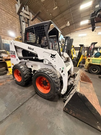 Mini Carregadeira Bobcat S150 ano 2011
