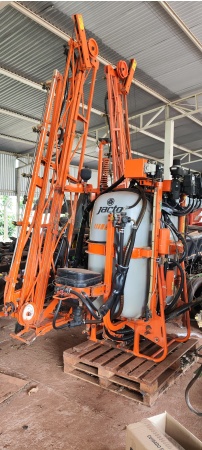 Pulverizador Jacto Condor 800 AM18 ano 2020