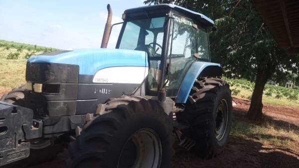 Trator New Holland TM 7040 ano 2013