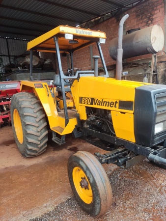 Trator Valmet 880 ano 1989