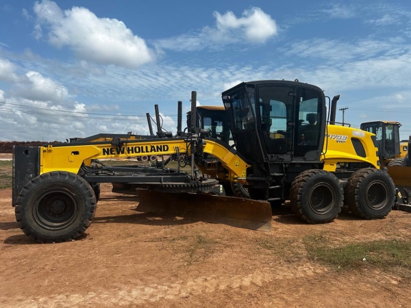 Motoniveladora New Holland RG170.B  ano 2019