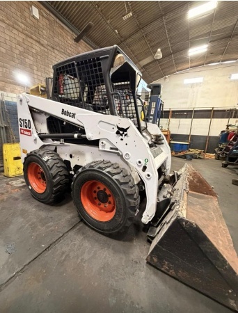 Mini Carregadeira Bobcat S150 ano 2011