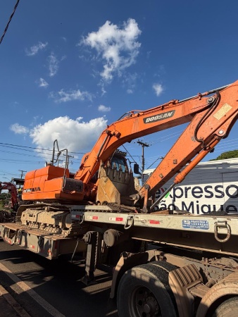 Escavadeira Doosan DX140 LC