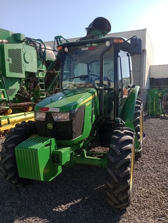 Trator John Deere 5080E ano 2025 - 5080E - Máquinas Agrícolas
